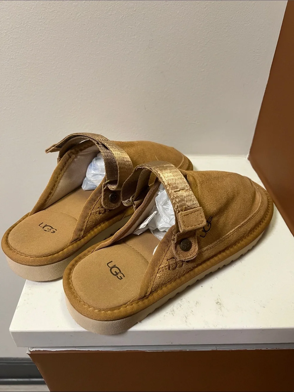SMAIBULUN UGG | LYLA SUEDE SLINGBACK SCUFF SLIPPER - CHESTNUT Women's 12